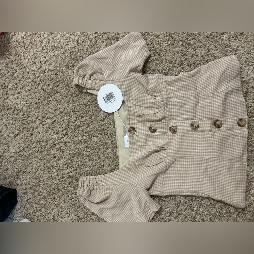 PRINCESS POLY 
Checkered Puff Sleeve Top with Buttons
